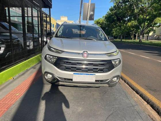 FIAT TORO 2.0 16V TURBO DIESEL VOLCANO 4WD AT9